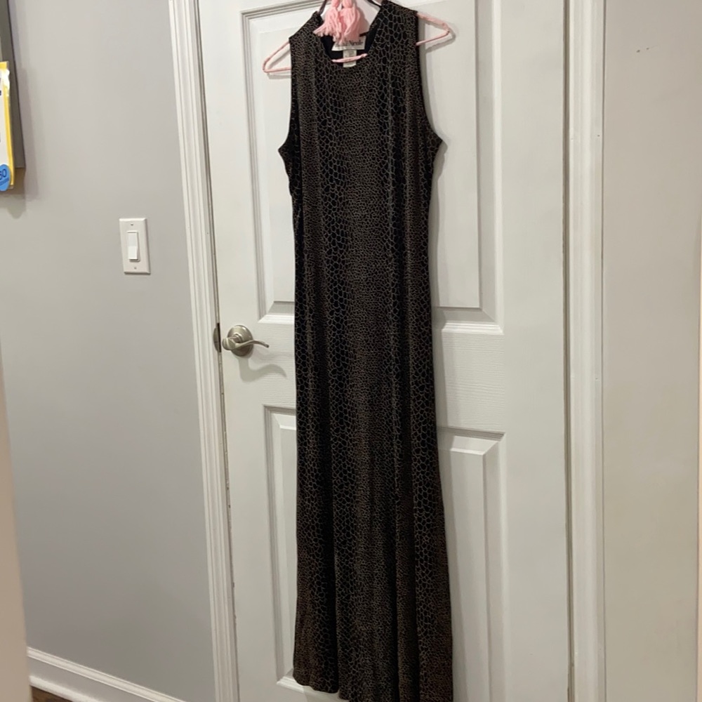 Women’s long dress